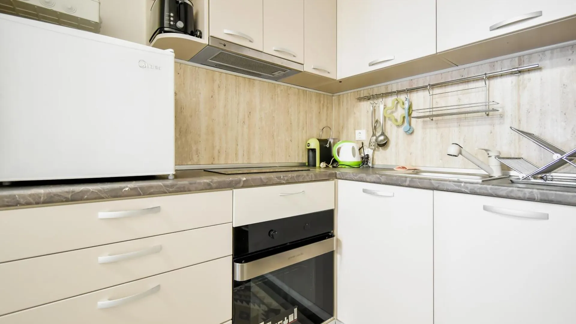 Urban Oasis With Patio 1Bd Διαμέρισμα Σόφια